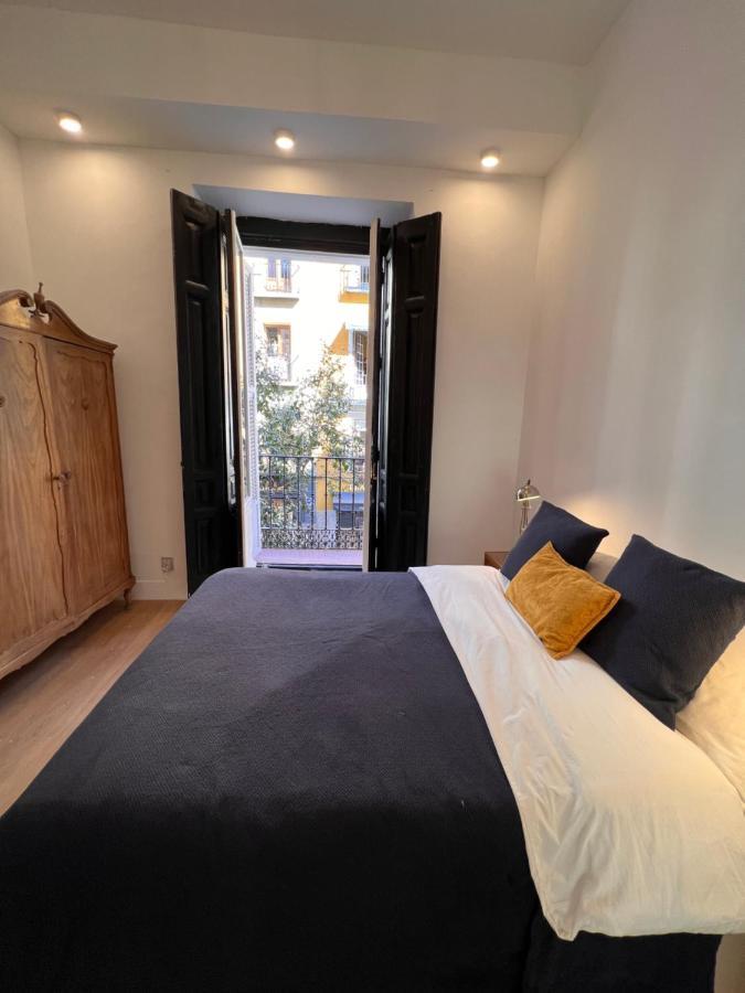 Urban Rooms Fuencarral Madrid Ngoại thất bức ảnh