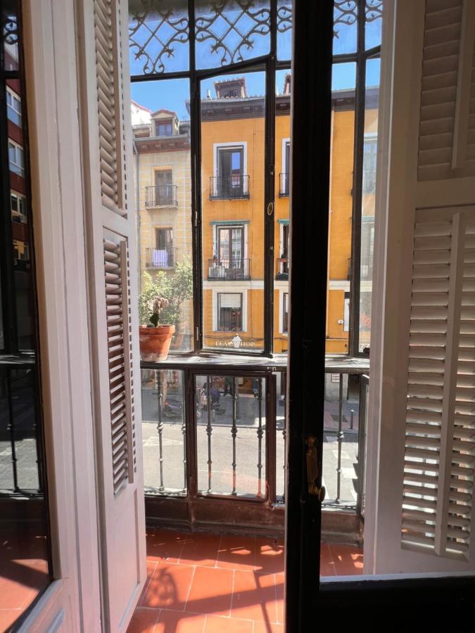 Urban Rooms Fuencarral Madrid Ngoại thất bức ảnh