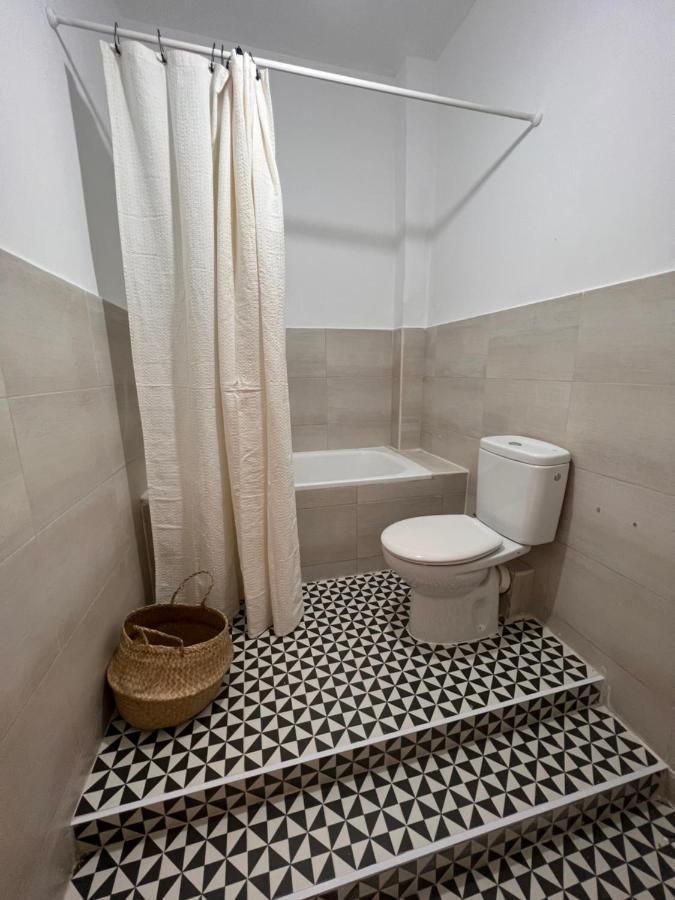 Urban Rooms Fuencarral Madrid Ngoại thất bức ảnh