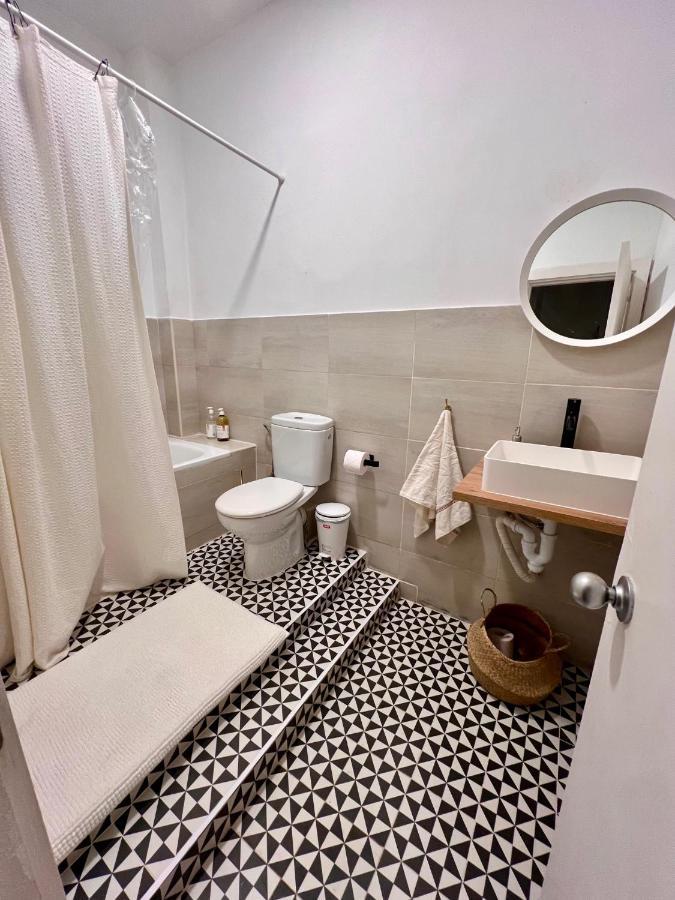 Urban Rooms Fuencarral Madrid Ngoại thất bức ảnh