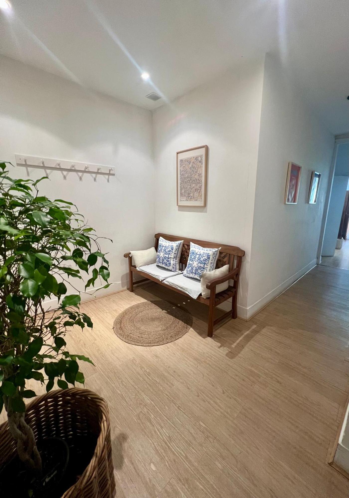 Urban Rooms Fuencarral Madrid Ngoại thất bức ảnh